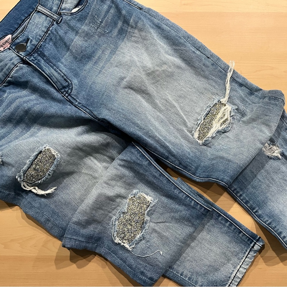 Juicy Couture distressed straight leg jeans with rhinstones. Size 8.